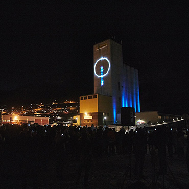 A climate-driven lighting installation